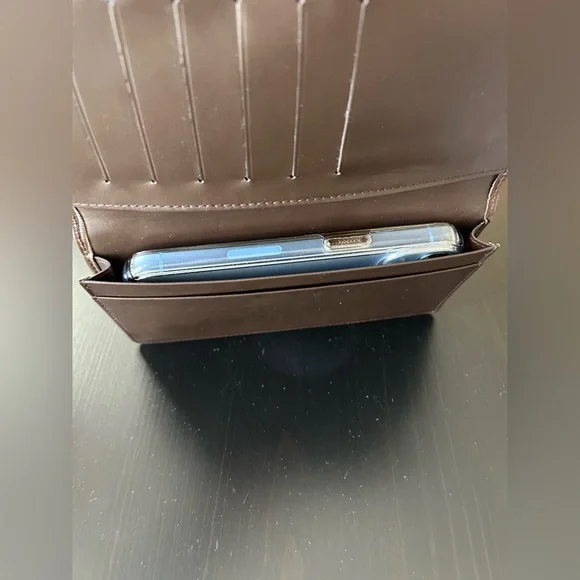 Louis Vuitton Epi Leather Brazza Wallet EUC unisex - Picture 8 of 16